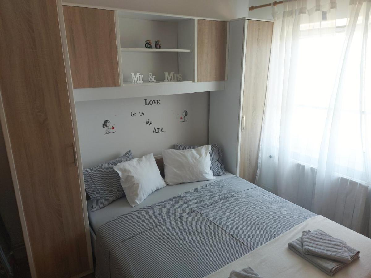 Apartment San Ližnjan エクステリア 写真