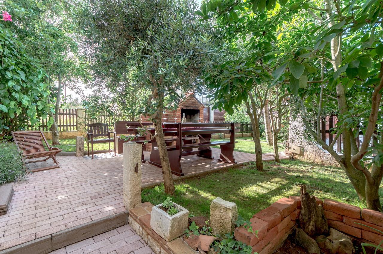 Apartment San Ližnjan エクステリア 写真